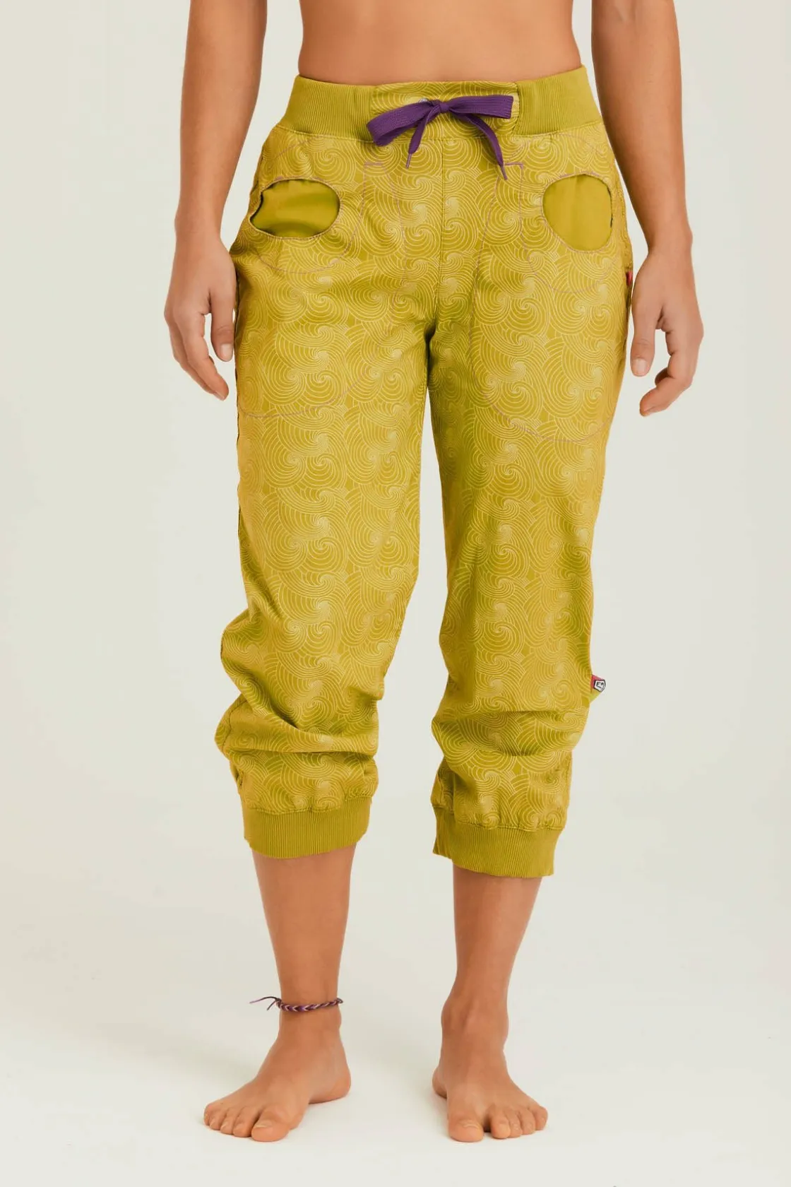 Online N Remix Bermudas