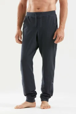 Outlet Sutut Pantalones